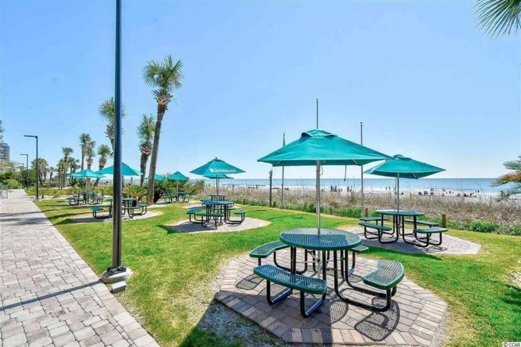 *Renovated Oceanfront Condo*Queen Beds*Pools*Hot Tubs*More*P220 Myrtle Beach Esterno foto