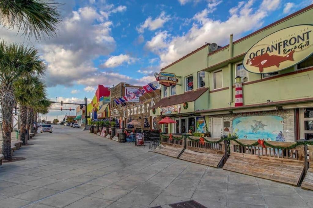*Renovated Oceanfront Condo*Queen Beds*Pools*Hot Tubs*More*P220 Myrtle Beach Esterno foto